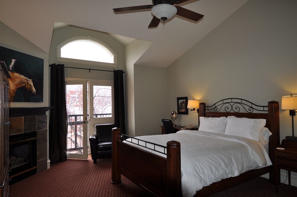 The Bradley Boulder Inn Экстерьер фото