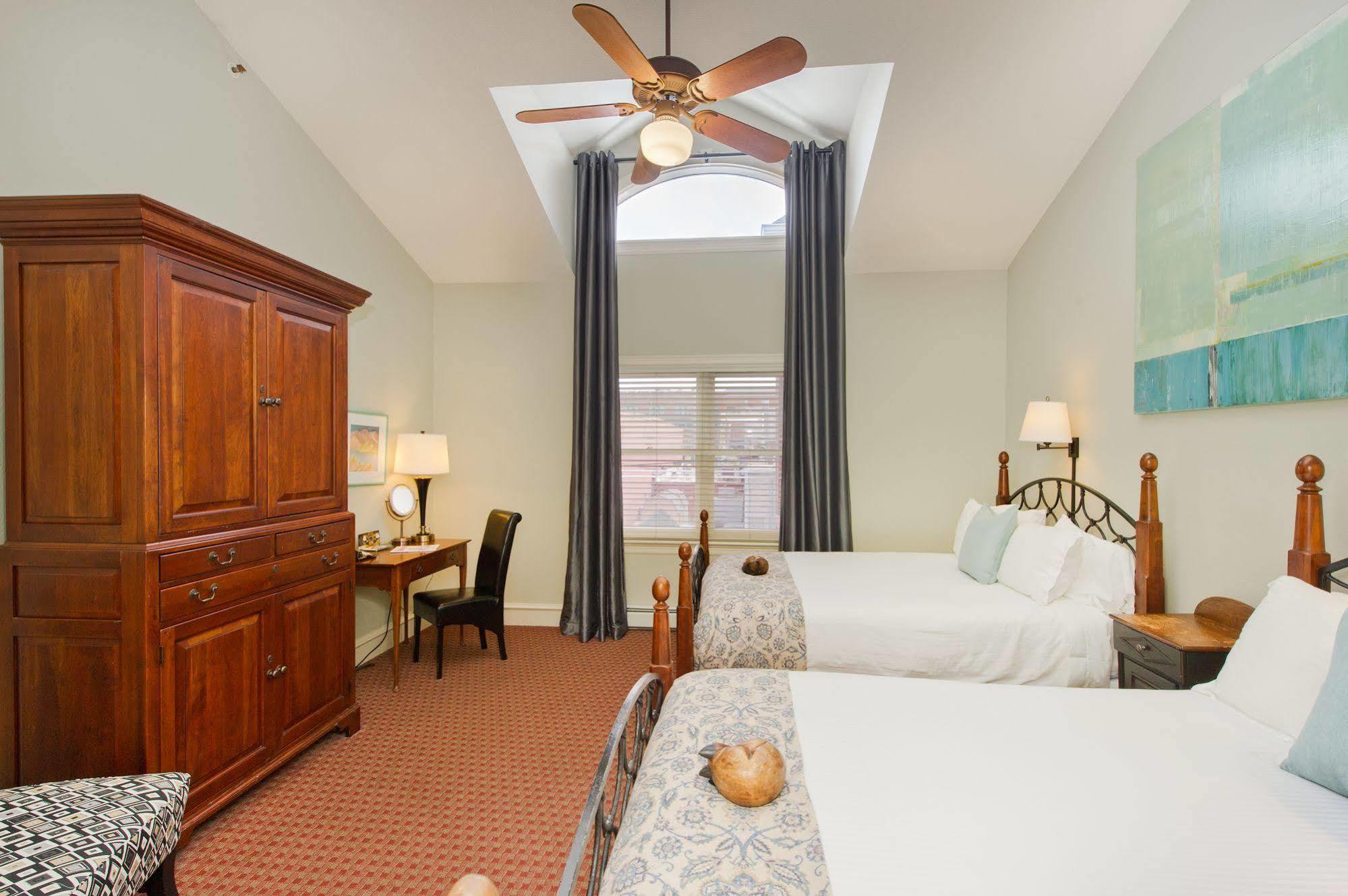 The Bradley Boulder Inn Экстерьер фото