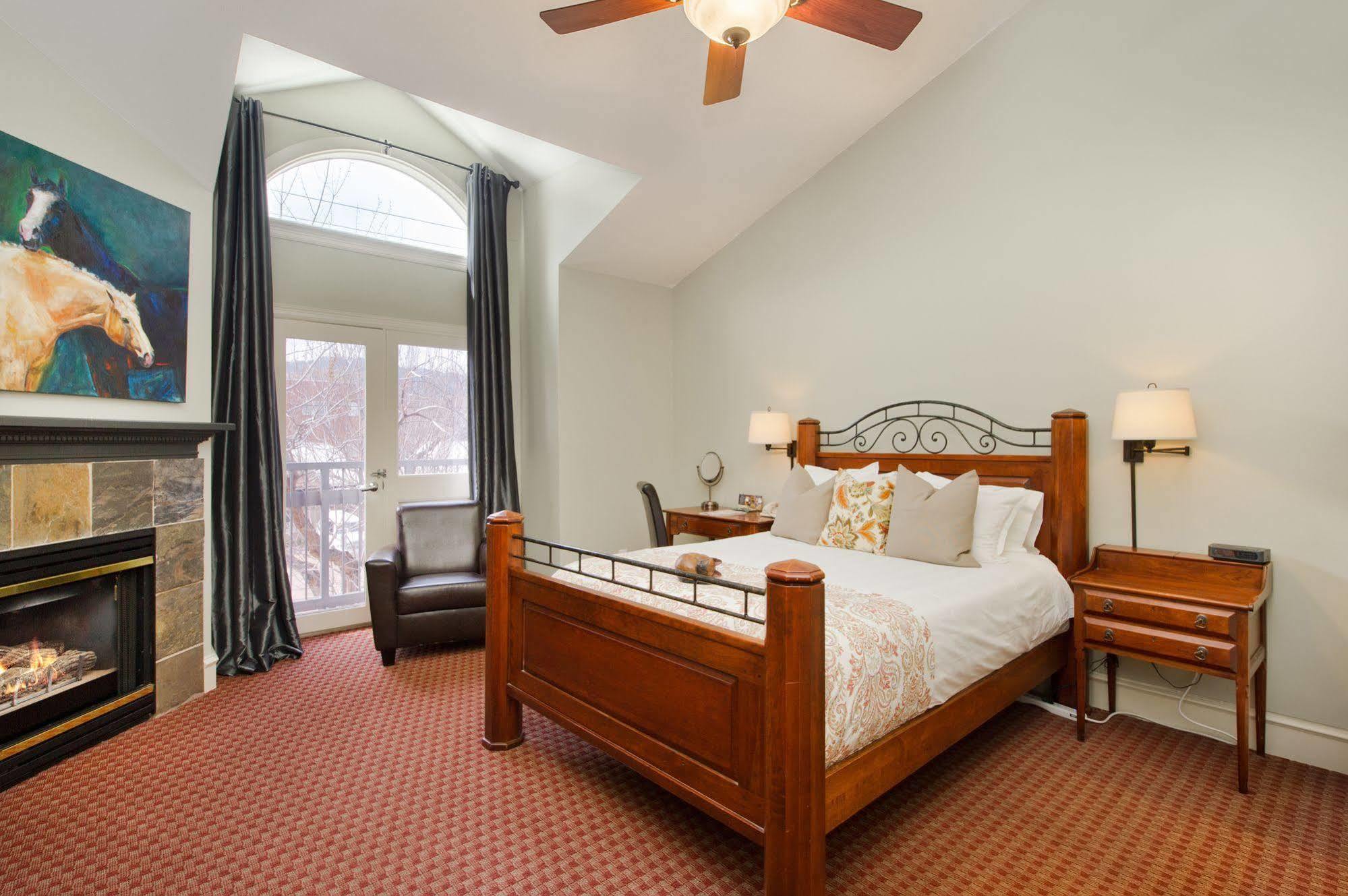 The Bradley Boulder Inn Экстерьер фото