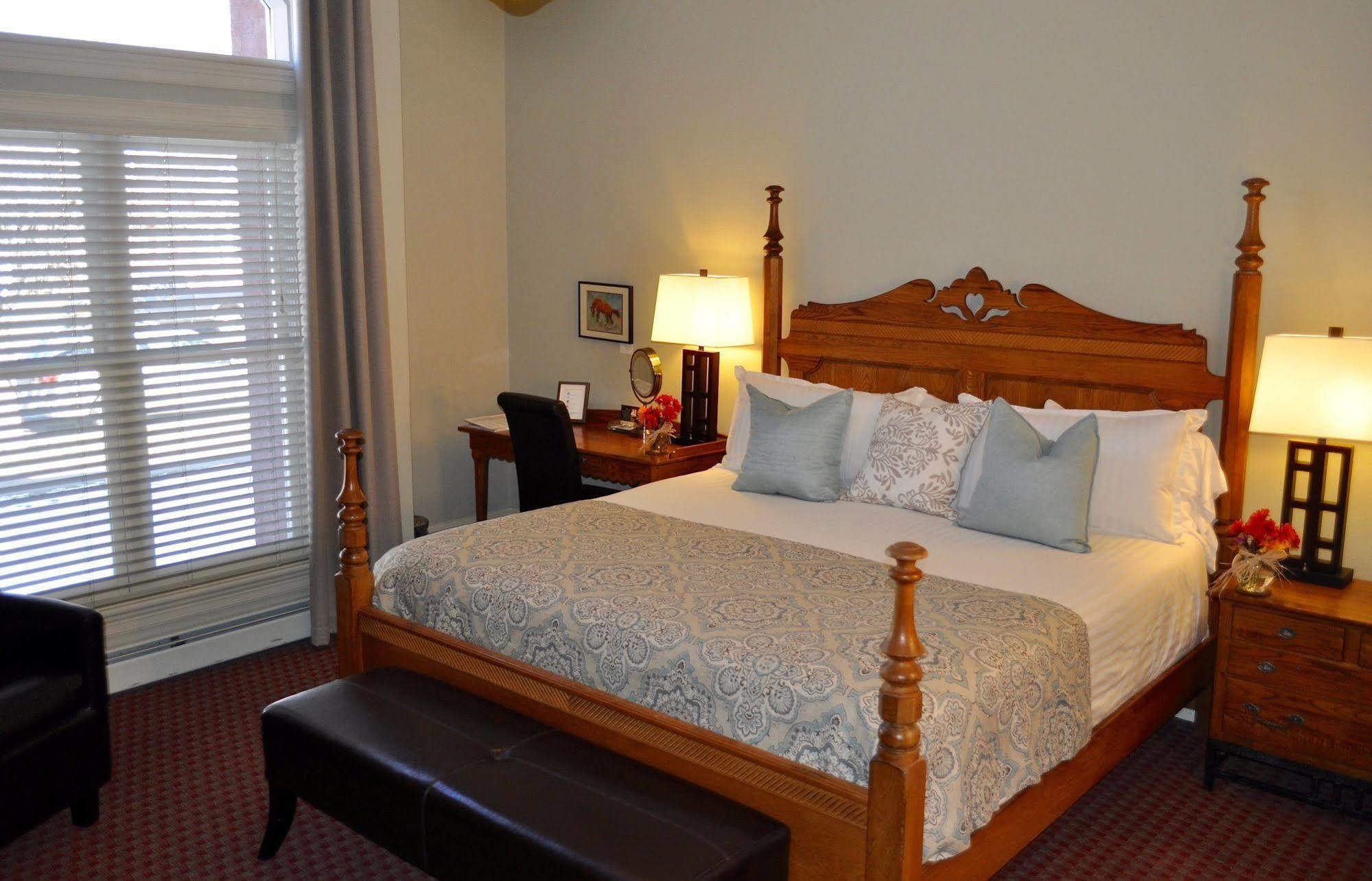 The Bradley Boulder Inn Экстерьер фото