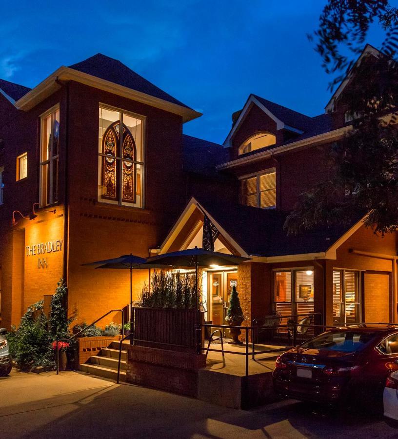 The Bradley Boulder Inn Экстерьер фото